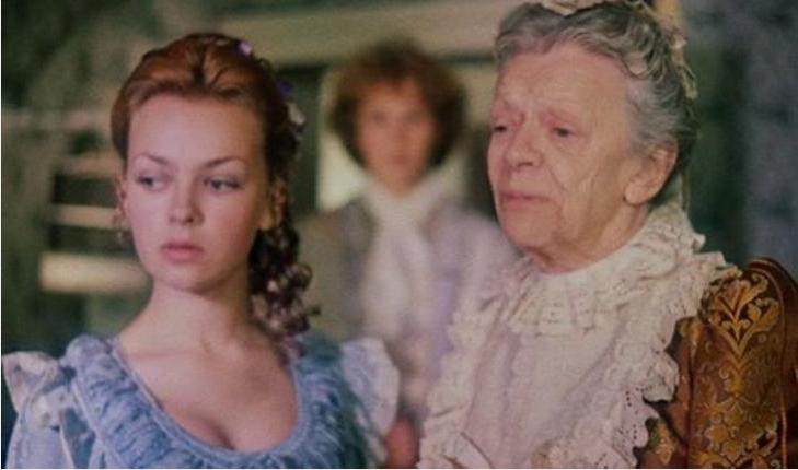 Даже не догадывалась, что Надежда из «ИП Пирогова» и Мария Ивановна из «Формулы любви» - одна и та же актриса. Как Елена Валюшкина выглядела 36 лет назад
