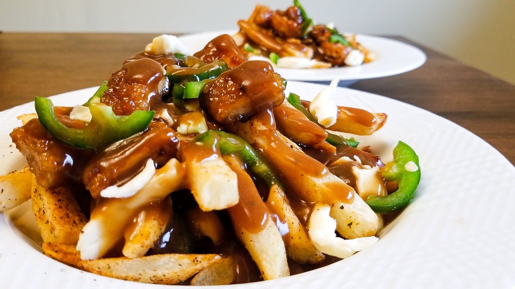 Картофель фри и куриные наггетсы можно приготовить как в ресторане: рецепт вкусного блюда с медово чесночным соусом