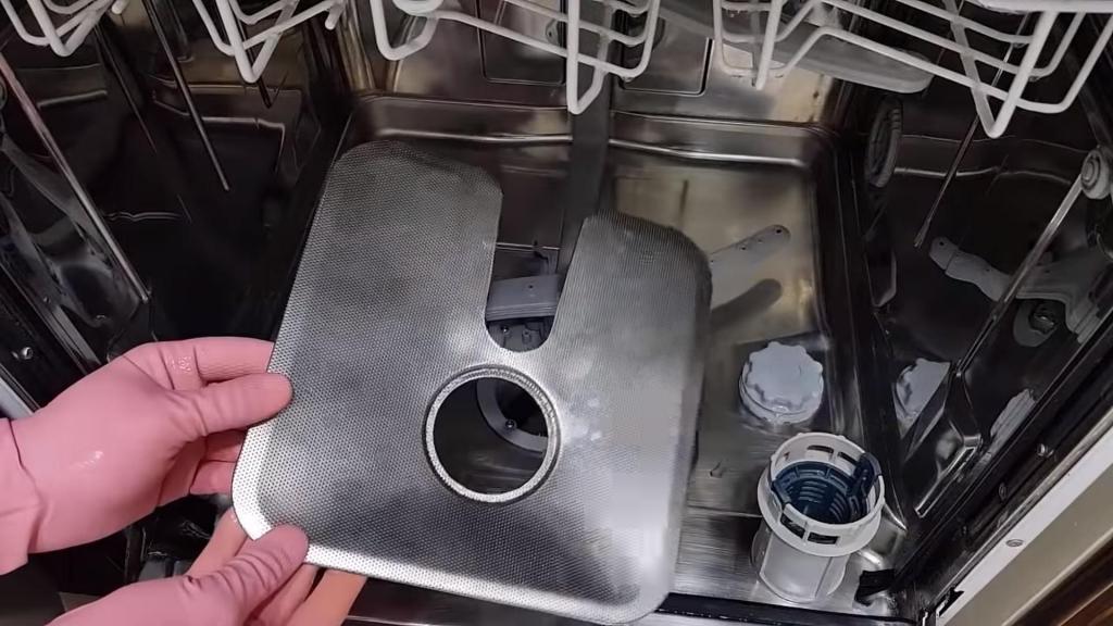 Очистка фильтра посудомоечной машины. Посудомойка бош очистка фильтра. Очистка посудомоечной машины Электролюкс. Bosch посудомойка чистка фильтра. Фильтр для посудомойки Электролюкс.