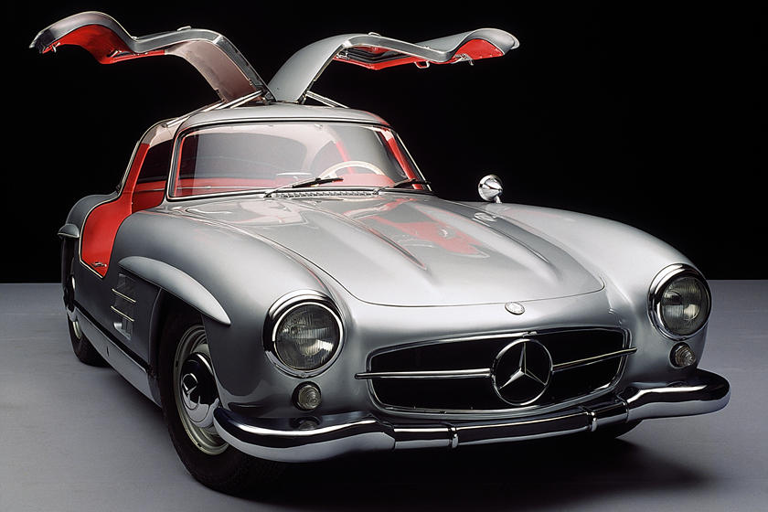 Mercedes SL будет жить: модель спортивного автомобиля