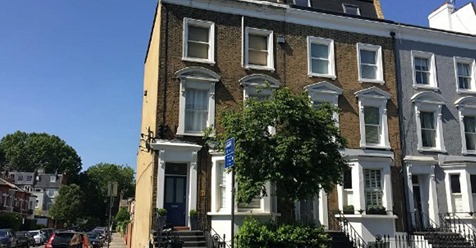 В Лондоне продают квартиру за 300 тысяч долларов, но ее размер всего 10 кв.м.  