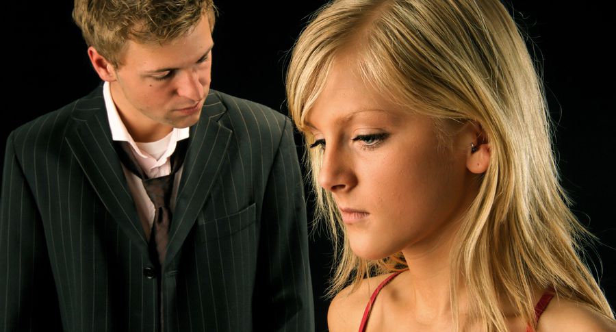 Муж внезапно объявляет о разводе и становится жестоким: чем для женщины опасен  синдром супружеской брошенности 
