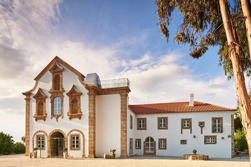 История и комфорт вместе: в сердце Португалии открылся исторический отель в монастыре XVI века Convento Do Seixo