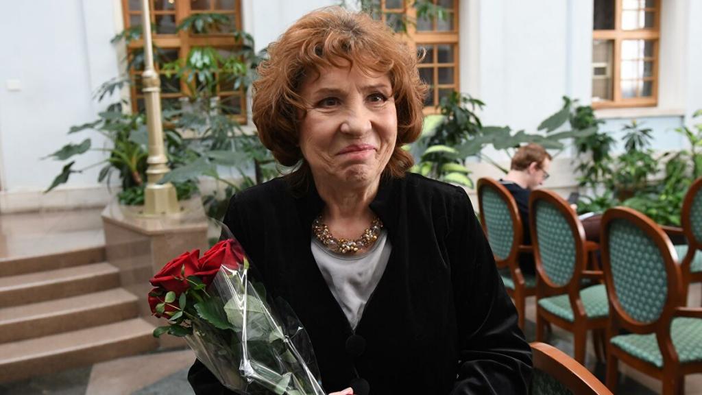  Искусство тишины : народная артистка России Елена Камбурова отметила 80 летие и поделилась своими мыслями о жизни и творчестве