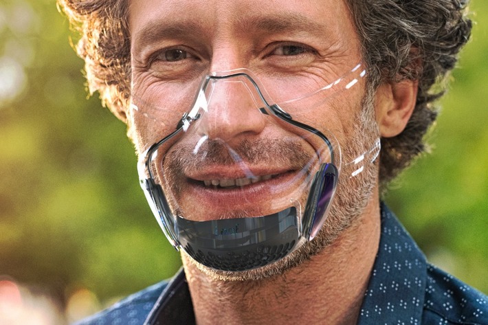Зарегистрирована первая в мире прозрачная умная маска, которая демонстрирует вашу улыбку