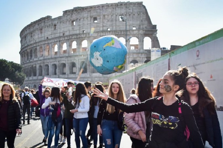 Италия всерьез задумывается о проблемах изменения климата: в учебный процесс будет добавлен новый обязательный предмет, посвященный проблемам окружающей среды