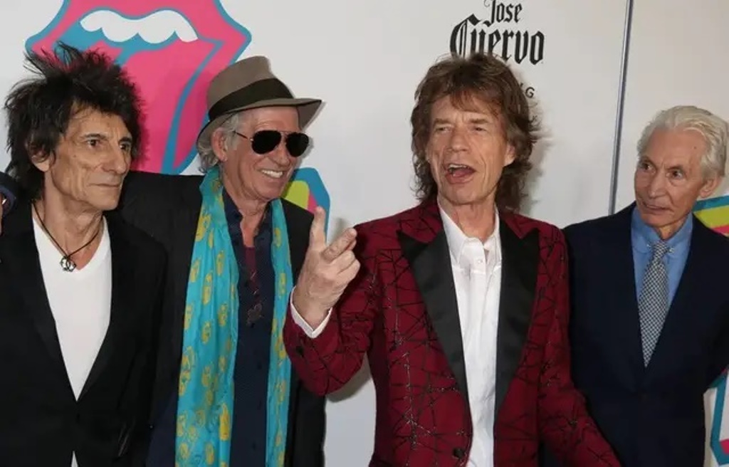 Rolling Stones обещают судебный иск самому президенту за использование слов из их песни во время выступлений