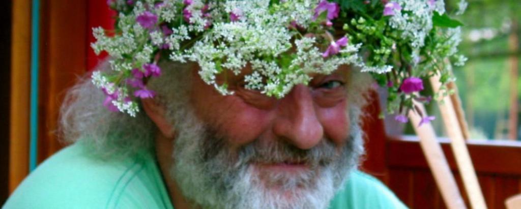 Вячеслав Полунин отметил в июне 70 летний юбилей на своей  Желтой мельнице  под Парижем и возобновил костюмированные гуляния в масках