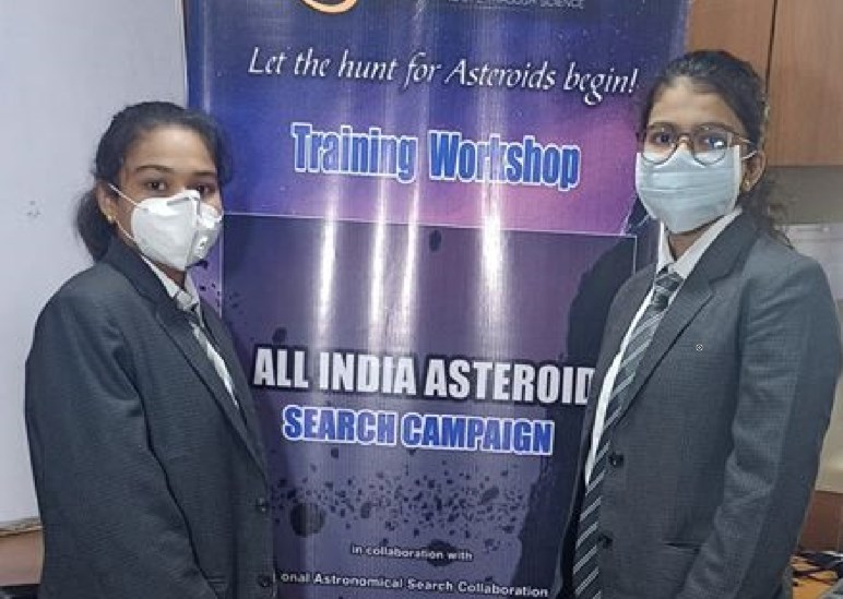 Две школьницы из Индии открыли околоземный астероид, который находится рядом с Марсом