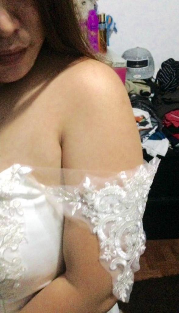 Девушка попросила лучшую подругу сшить ей свадебное платье: результат чуть не испортил торжество