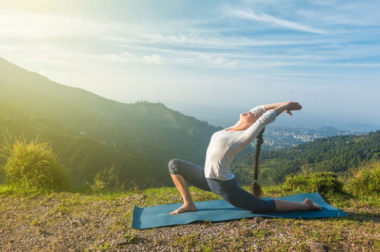 Дисбаланс и отсутствие гармонии в жизни могут быть связаны с закрытой сакральной чакрой: 10 простых поз йоги, которые помогут это исправить