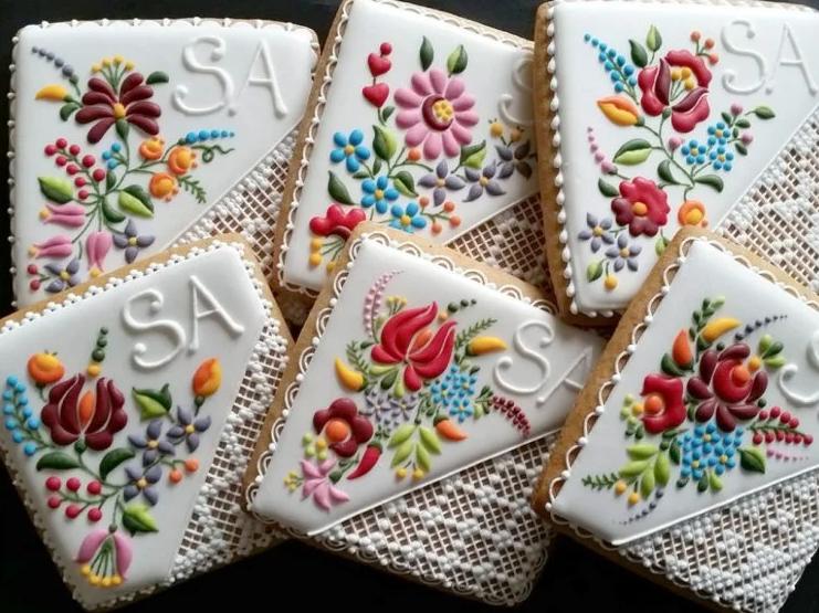 Печенье в глазури от мастера из Венгрии выглядит как произведение искусства