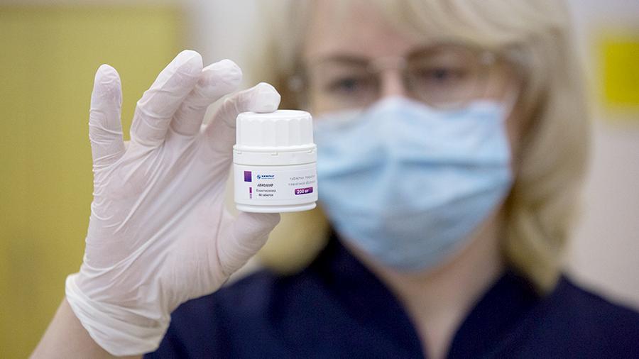 Выявлены противопоказания российского лекарства от коронавируса: рассказывает вирусолог