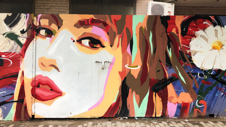 Яркие краски Шанхая: лучшие произведения уличного искусства