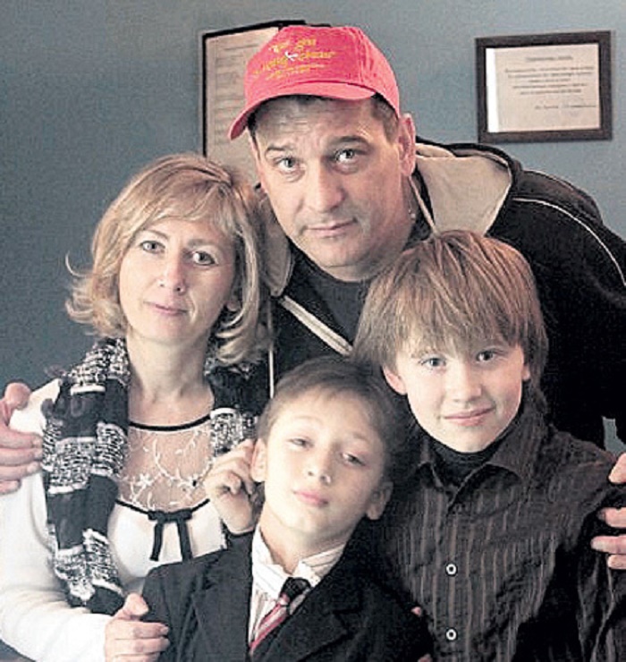 Каким вырос сын Ярослава Бойко и Евгении Добровольской (Яну исполнилось 18 лет)