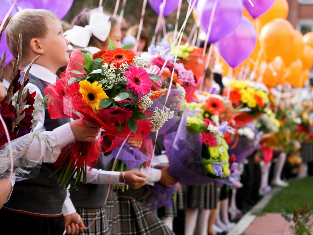 Учителя должны быть в масках, а ученикам можно и без них: новый учебный год обещает быть особенным