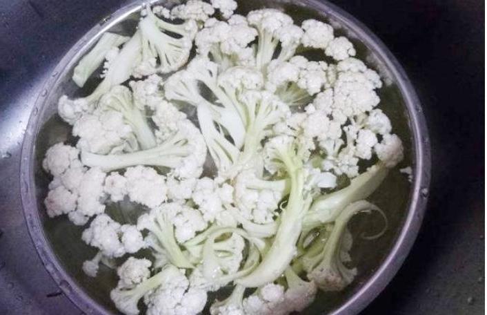 Друг, работающий поваром, научил правильно готовить цветную капусту: получается вкусной и сочной
