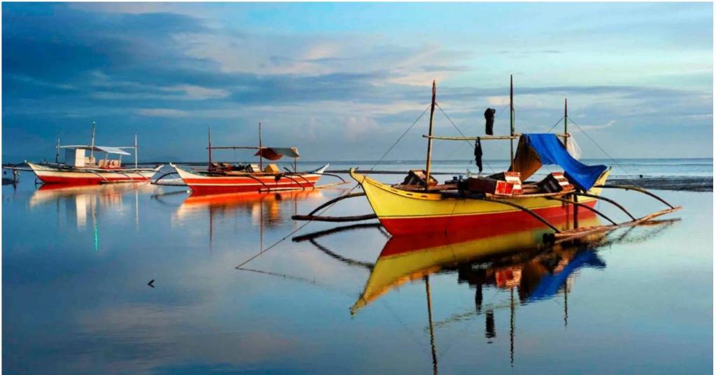 Амбициозный проект: филиппинскую трехкорпусную лодку, бангку, модернизируют для работы от энергии волн, а не от ископаемого топлива