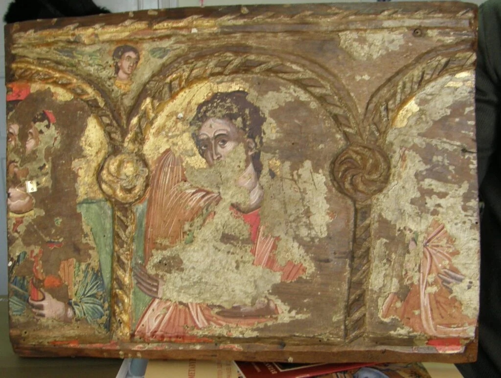 Великобритания вернула в Грецию 12 икон, которые были украдены из церкви еще в 2005 году