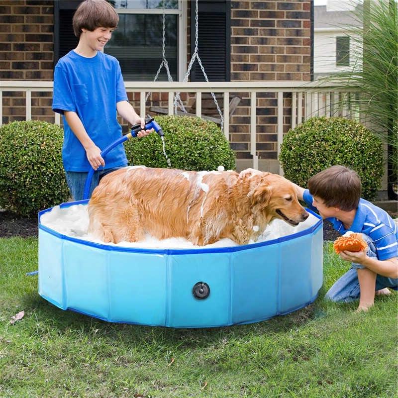 Мама купила бассейн для собак, но нашла ему иное применение: дети довольны (а в Сети семью похвалили за находчивость)
