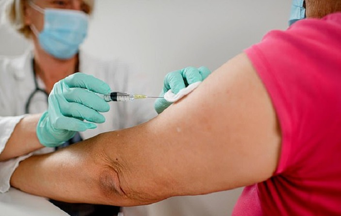 Ученые предупреждают, что вакцина против коронавируса может оказаться не столь эффективной для людей с избыточным весом