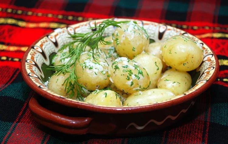 Врач-диетолог Ирина Лизун рассказала, какие блюда из картофеля лучше исключить из своего меню