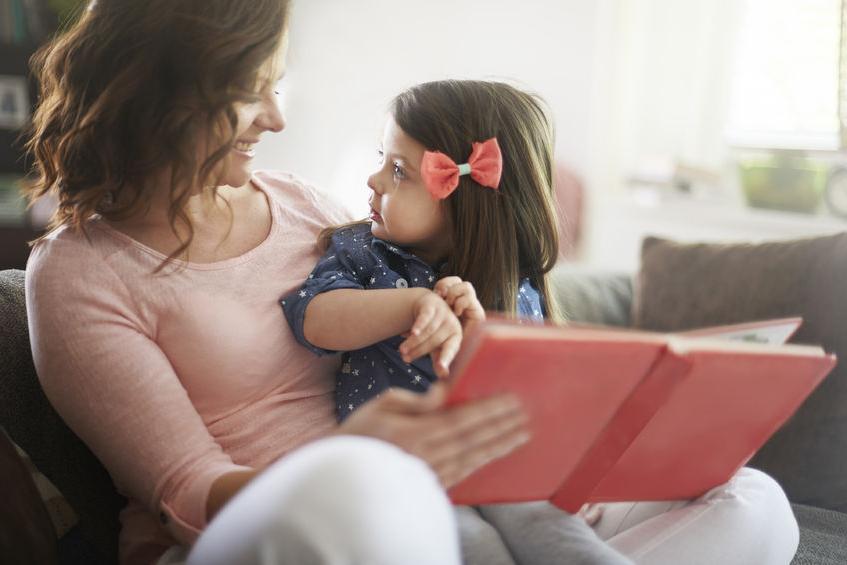 Не прерывайте ребенка: ошибки, которые совершают родители, обучая детей чтению