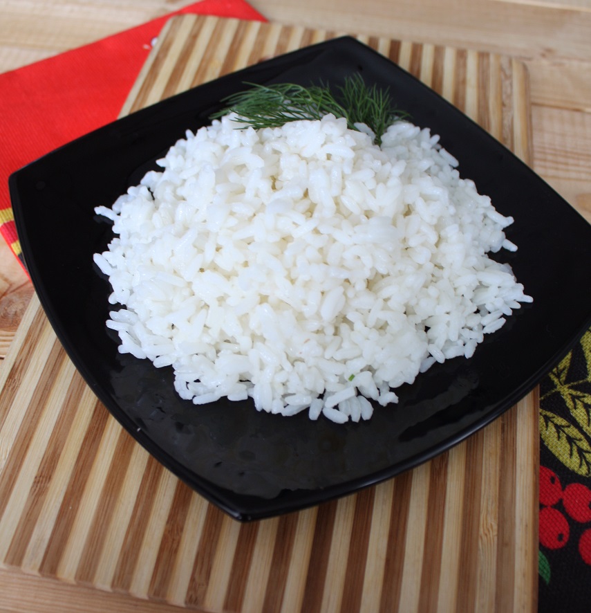 Как вернуть свежесть вчерашнему рису: знакомый повар сказал, что поможет вода