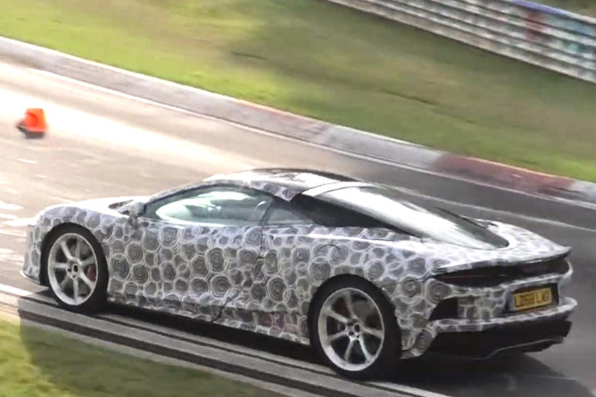 Загадочный камуфляж: McLaren GT, застигнутый на испытаниях, привлек внимание специалистов