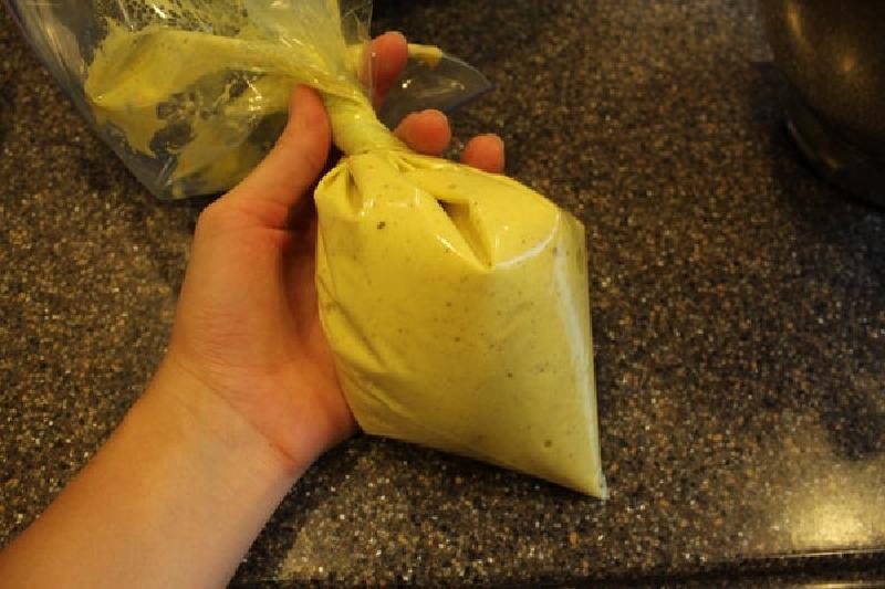 Приготовление макарунов - целое искусство: рецепт пирожных в виде интернетных смайликов