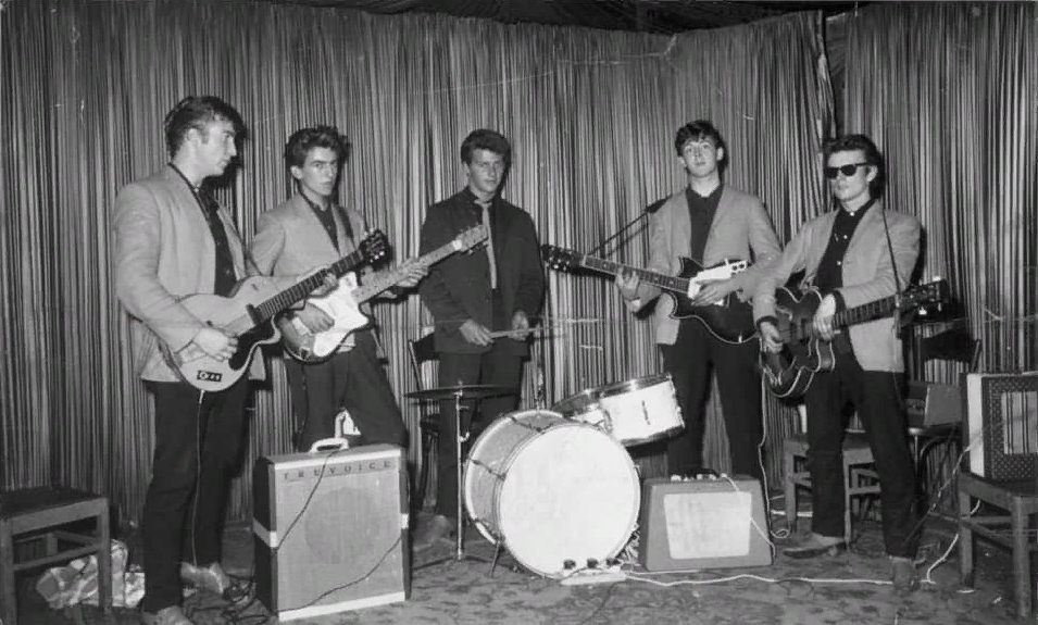 60 лет назад родилось характерное звучание The Beatles – и это было не в Англии: малоизвестные факты о гамбургском периоде становления легендарной группы