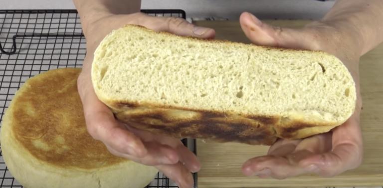 Чудо хлеб на сковороде: съедается семьей очень быстро, поэтому приходится делать три раза в неделю