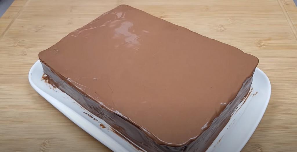 Вкусный шоколадный торт без духовки: коржи готовлю на сковороде (рецепт)