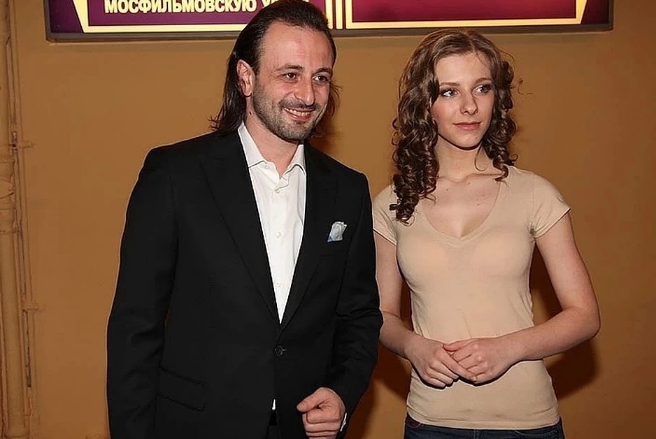 Илья Авербух и Лиза Арзамасова отложили свадьбу до следующего года