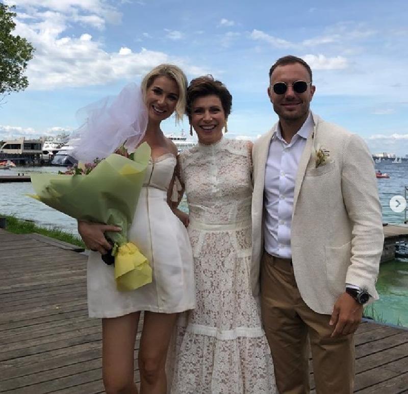 Тимур Соловьев женился и поделился в личном блоге свадебными снимками