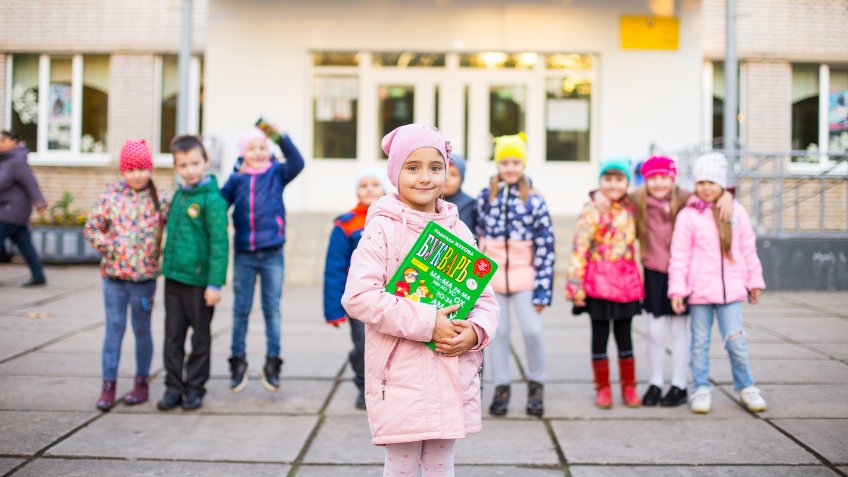 Безопасное открытие школ в разных странах мира, и как они это сделали: например, в Беларуси родителям можно не пускать детей на занятия