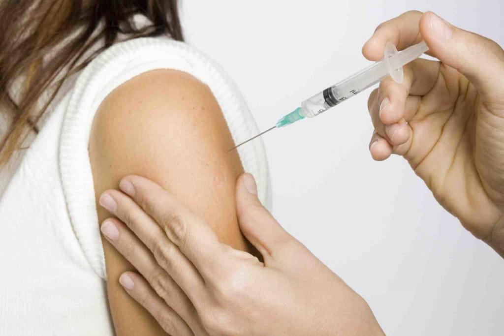 Когда делать прививку от гриппа: ученые назвали лучшее время