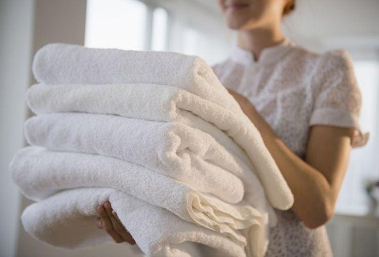 Масло, порошок и кипяток: я научилась быстро отбеливать полотенца