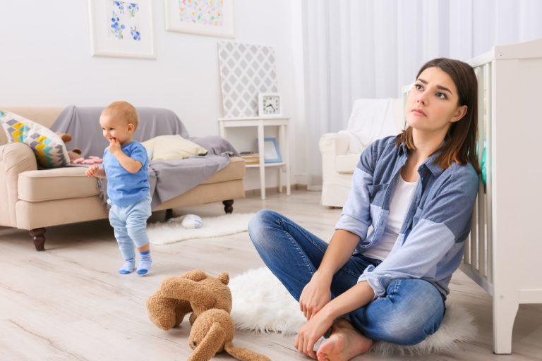 Что такое токсичный оптимизм в материнстве, и как он приводит к родительскому выгоранию