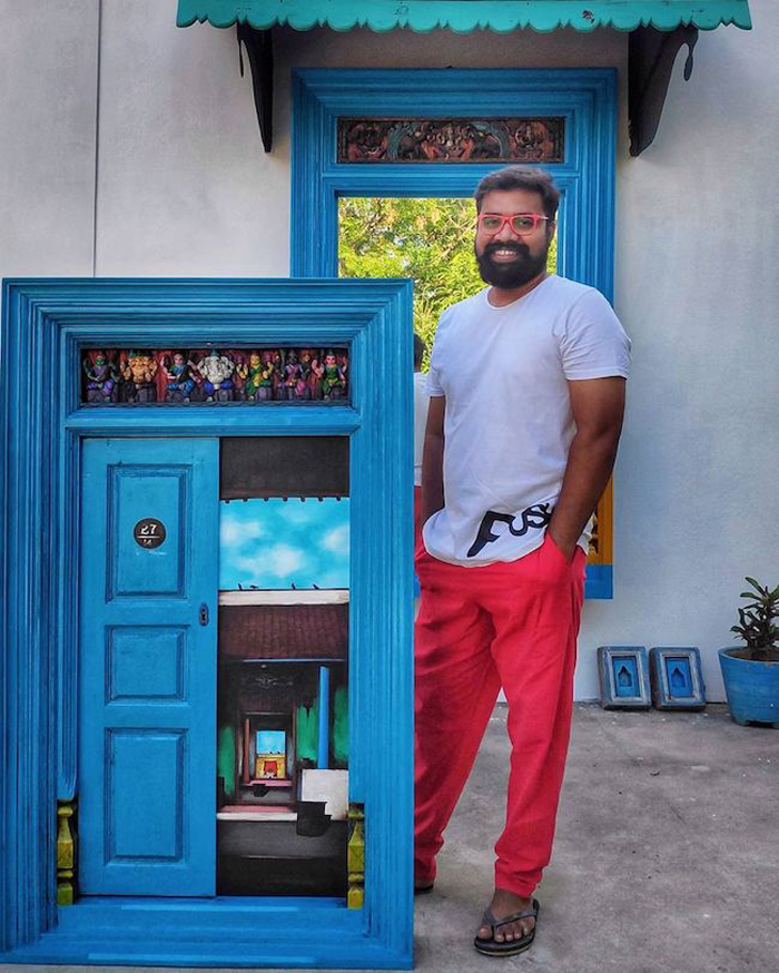 Индийский художник превращает скучные двери в красочные и запоминающиеся произведения искусства