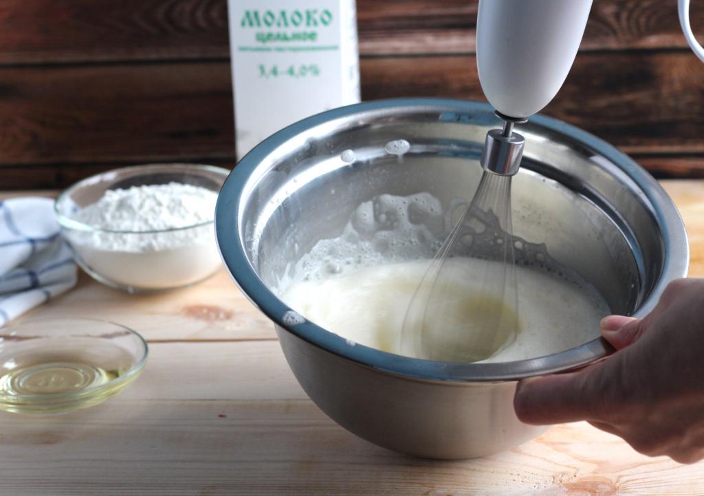 Сливки, молоко, йогурт и 5 минут: все, что нужно для приготовления сливочного сыра у себя на кухне (хотя, конечно, придется подождать, пока остынет)