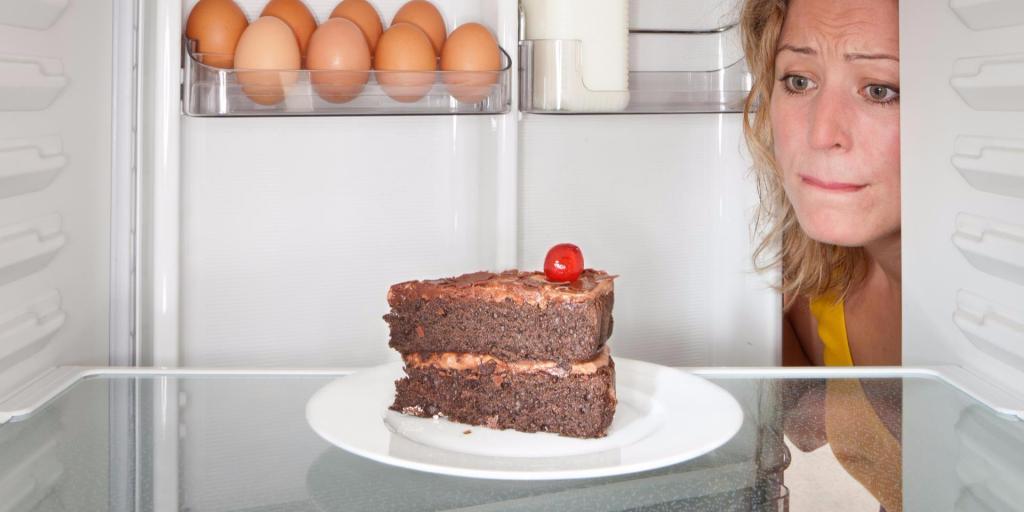  Чем больше ешь, тем больше хочется : американские ученые объяснили, почему сложно отказаться от второго куска торта