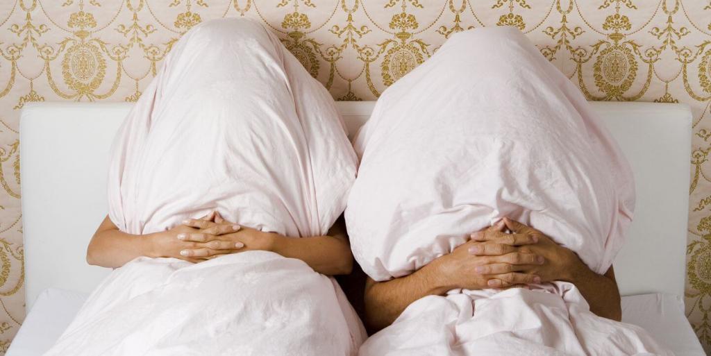 Сон во спасение: почему мужу и жене не стоит спать на разных кроватях, согласно приметам