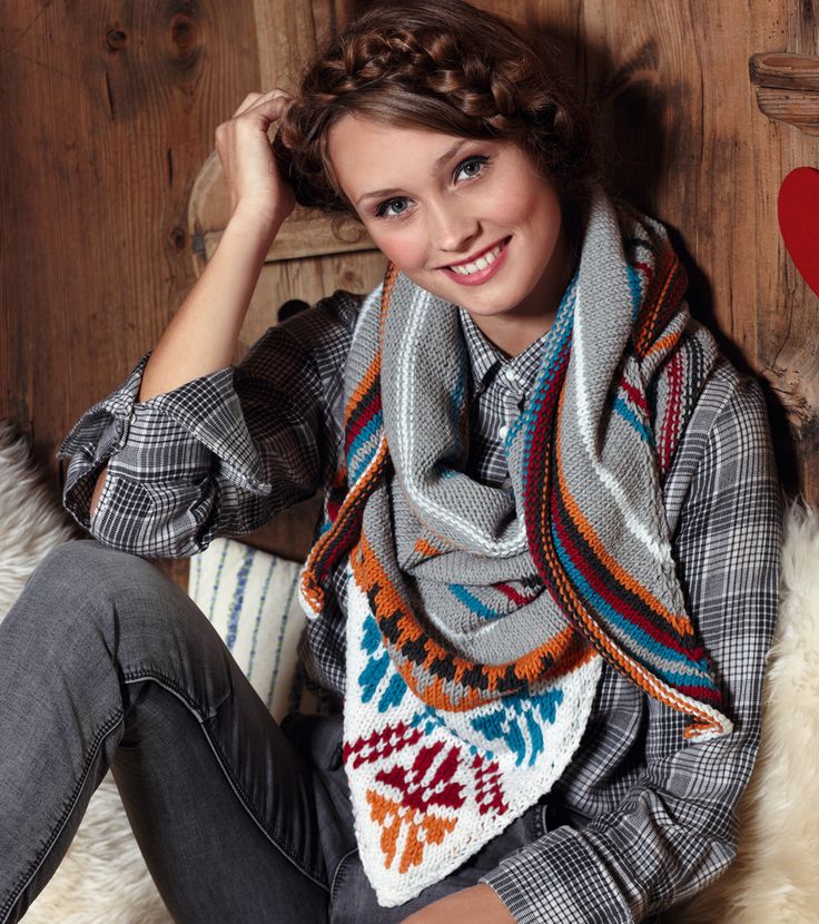 Блеснуть зимой: в моде игривые шарфы и красочные пальто. Спасаемся от плохого настроения в серые деньки