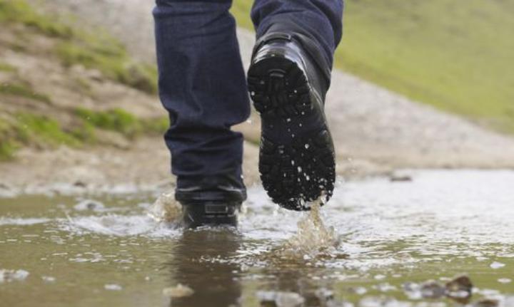 Обувь промокла   ставим ее в тепло: ошибки и правильный способ высушить обувь без вреда и деформации