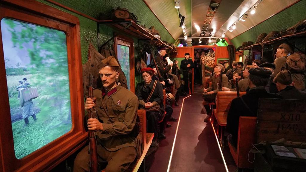  Поезд Победы  отправляется с Белорусского: единственная в мире передвижная инсталляция размещена в движущемся составе