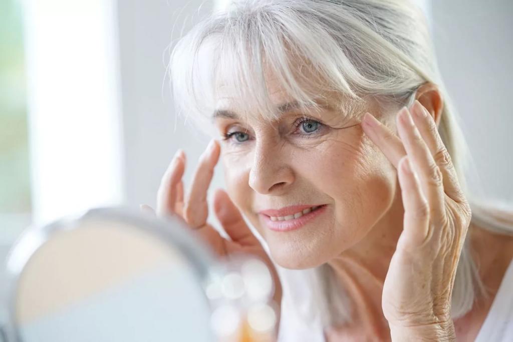 Не прячьтесь за макияжем: 8 секретов стильного старения для женщин