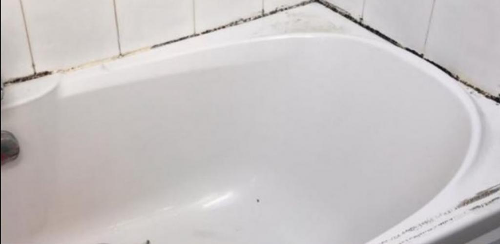 Лайфхак с отбеливателем: как я отчистила свою ванную от плесени