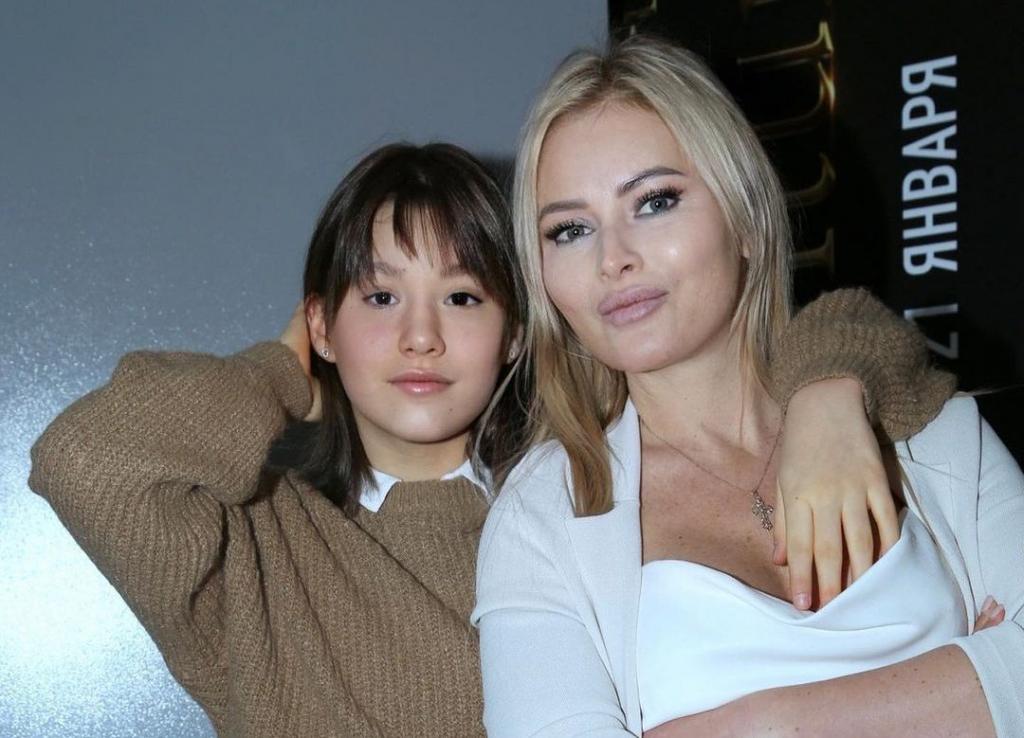 Дана Борисова показала свою 13 летнюю дочь, с которой ей удалось наладить отношения (новые фото)