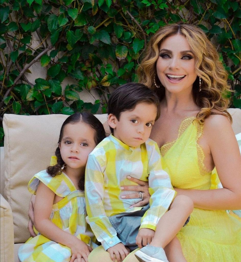 Пять лет назад харизматичная актриса мексиканского кино родила близнецов: как дети выглядят сейчас